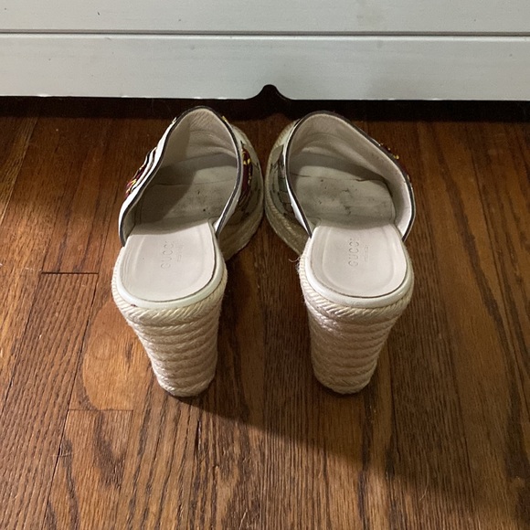 Authentic Vintage Gucci Wedges - Picture 3 of 4